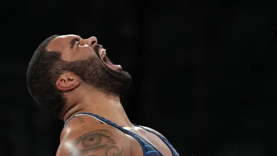 Zvijer koja bi mogla počistiti UFC-ovu tešku diviziju za 15 sekundi demolirala suparnika