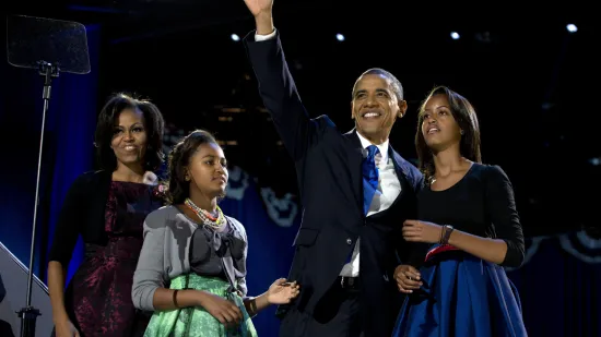 Odbacila očevo prezime i promijenila život: Malia Obama više ne nalikuje slatkici koju pamtimo