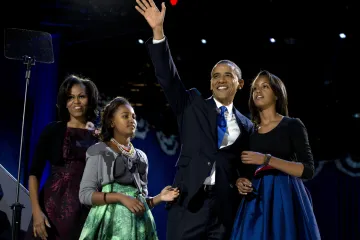 Odbacila očevo prezime i promijenila život: Malia Obama više ne nalikuje slatkici koju pamtimo