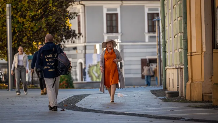 Svi su gledali u nju: Dama u narančastom zasjala na čakovečkoj špici