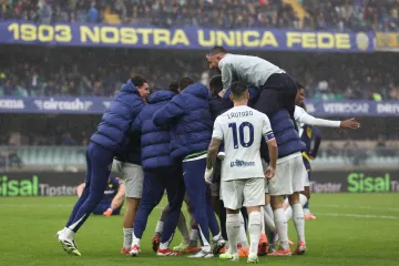 Hrvatski duel u Italiji: Sučićev Inter u sudačkoj nadoknadi srušio Bradarićevu Veronu!