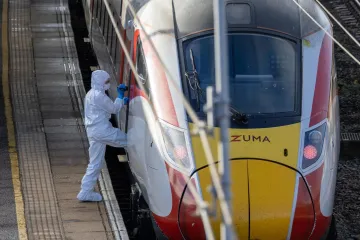 Dramatične snimke iz vlaka horora, kuhinjskim nožem izbo 11 ljudi: 'Kao da je bio opsjednut'