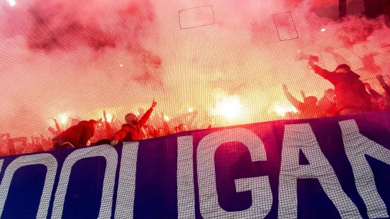 Stigla kazna zbog bakljade i poruka Boysa: UEFA žestoko kaznila Dinamo