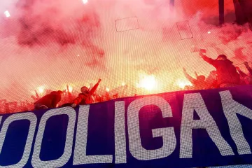 Stigla kazna zbog bakljade i poruka Boysa: UEFA žestoko kaznila Dinamo