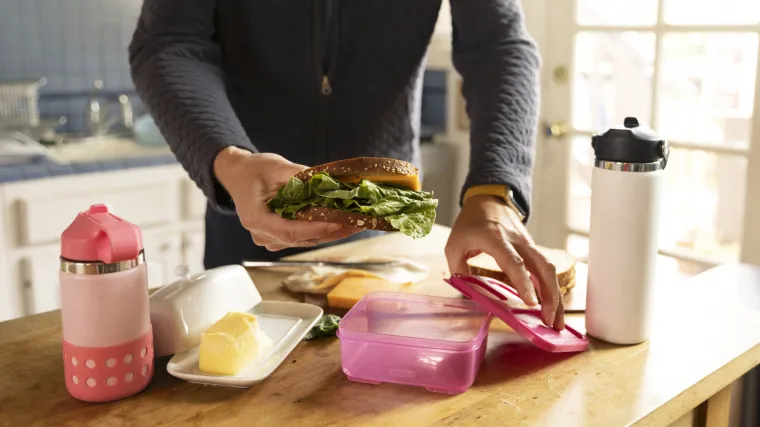 Odbila suprugu spakirati ručak, pa izazvala žestoku raspravu: 'Sposoban je to učiniti sam'