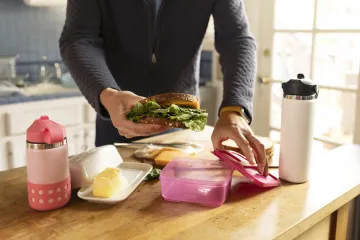 Odbila suprugu spakirati ručak, pa izazvala žestoku raspravu: 'Sposoban je to učiniti sam'