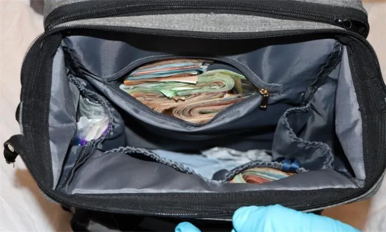 Žena se, na nagovor muža, u zadnji tren pokušala riješiti droge: Pogledajte što je sve ostalo u zahodu