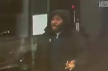 Ovo je pomahnitali napadač koji je izbo 11 ljudi: Snimljen dan prije masakra s velikim kuhinjskim nožem