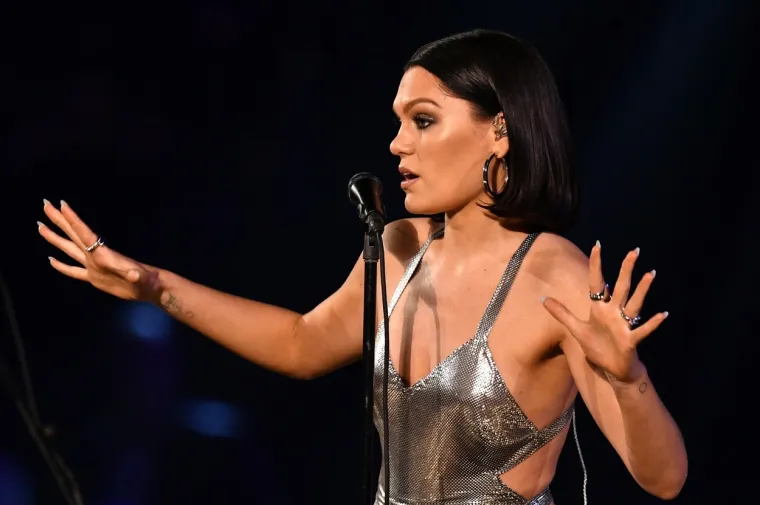 Jessie J održala govor o svojoj borbi s rakom dojke: Čeka ju još jedna operacija