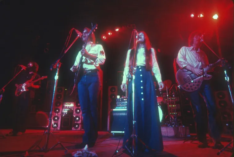 Preminula pjevačica legendarnog benda: Poznat uzrok smrti