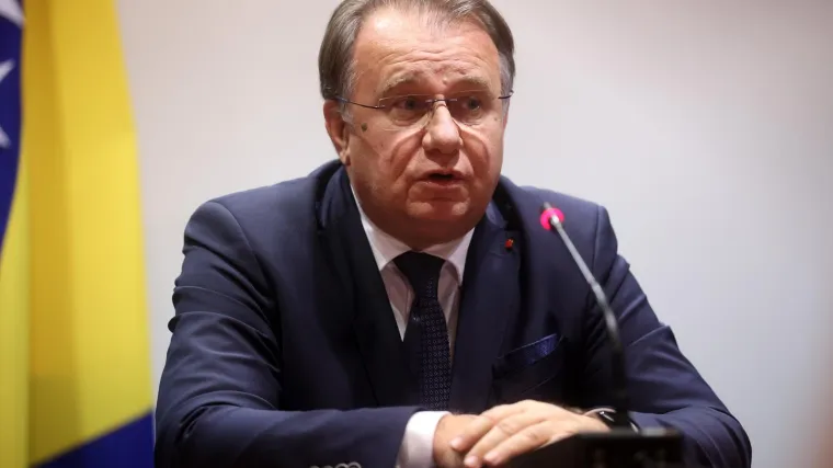 Pretresi u vrhu predsjedništva BiH, oduzimaju im mobitele: Spominje se i ime premijera