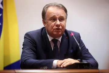 Pretresi u vrhu predsjedništva BiH, oduzimaju im mobitele: Spominje se i ime premijera