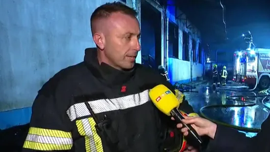 Buktinja je u završnoj fazi, a vatrogasce čeka još puno posla: 'Nadam se da će biti gotovo do kraja dana'