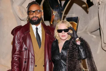 Madonna se u tajnosti zaručila s 38 godina mlađim Akeemom Morrisom i planira intimno vjenčanje