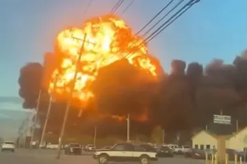 Zrakoplov se srušio i pretvorio u vatrenu kuglu: 'Broj mrtvih će se vjerojatno povećati'