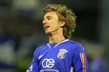 Dinamo prije 19 godina doživio veliki šok. Izgleda li vam kultni nogometaš kao Josh Hartnett?