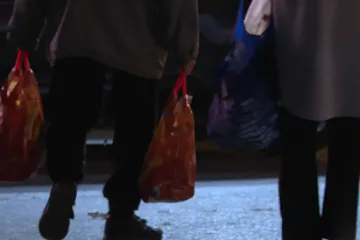 Proveli smo večer s volonterima koji hrane beskućnike: 'Nije lako, ulica je džungla'