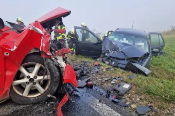 Težak frontalan sudar na Podravskoj magistrali: Troje hitno prevezeno u bolnicu