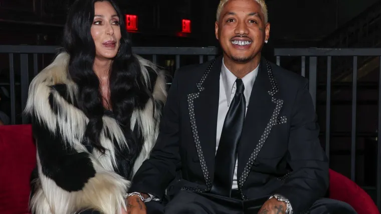 Legendarna Cher nikad sretnija: Blista u vezi sa 40 godina mlađim muškarcem