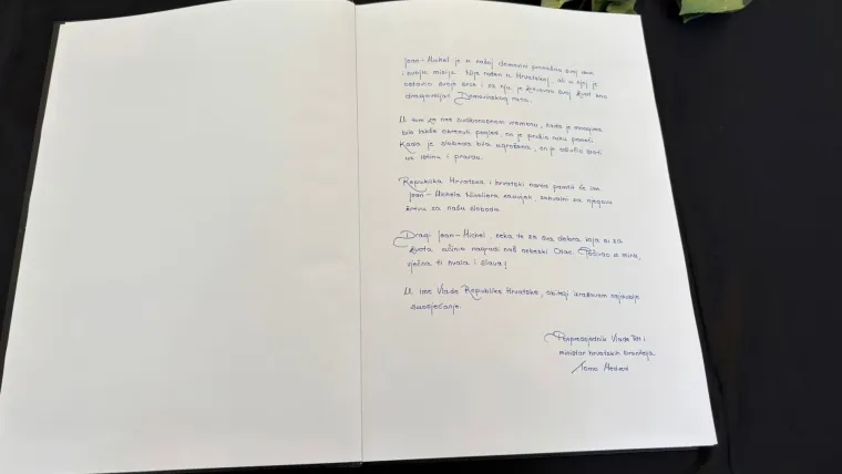 Pokopan Jean-Michel Nicolier, rijeke ljudi bile na sprovodu vukovarskog heroja