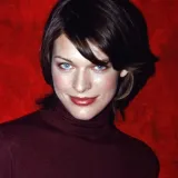 Otac joj je bio srpski liječnik, a izgledom osvojila Hollywood: Ovako se mijenjala Mila Jovovich