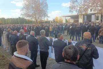 Nicolier je dobio sprovod kakav zaslužuje! Pogledajte tisuće ljudi koje su mu došle odati počast