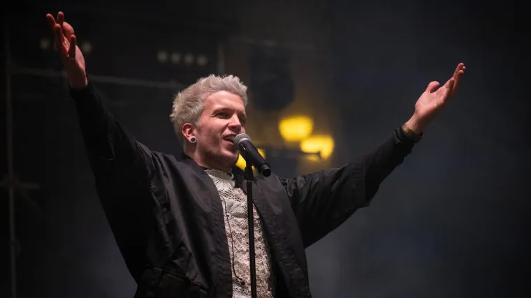 Baby Lasagna najavio novu eru: Predstavio Roka i oprostio se od ružičaste kose