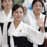 Tko je supruga Kim Jong-una? Navodno je egzekutirao članove glazbenog benda u kojem je pjevala