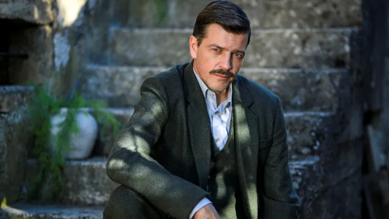 Tko je misteriozni Domazet? Cijenjeni Amar Bukvić večeras stiže u 'Divlje pčele'!