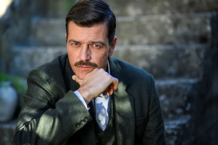 Tko je misteriozni Domazet? Cijenjeni Amar Bukvić večeras stiže u 'Divlje pčele'!