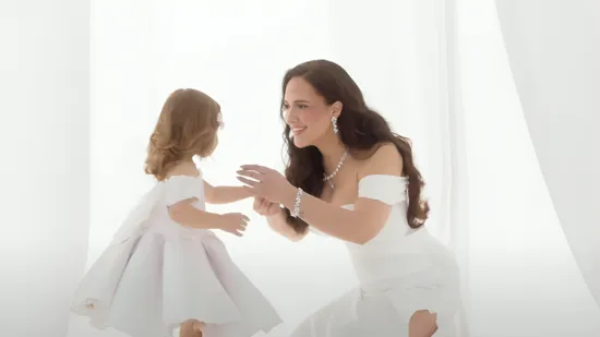 Povratak Lane Jurčević: Objavila spot za pjesmu 'Dio Mene', u kojem glumi i njezina kćerkica