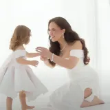 Povratak Lane Jurčević: Objavila spot za pjesmu 'Dio Mene', u kojem glumi i njezina kćerkica