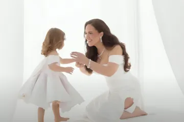 Povratak Lane Jurčević: Objavila spot za pjesmu 'Dio Mene', u kojem glumi i njezina kćerkica