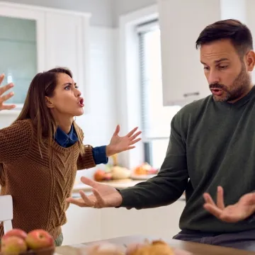 Kako se znakovi svađaju? Jedni viču, drugi se povlače, a treći igraju na hladnu distancu