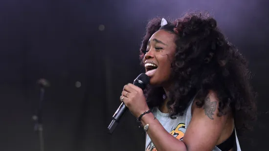 Od stidljive djevojke i mete zlostavljanja do R&amp;B ikone koja ruši rekorde