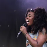 Od stidljive djevojke i mete zlostavljanja do R&amp;B ikone koja ruši rekorde