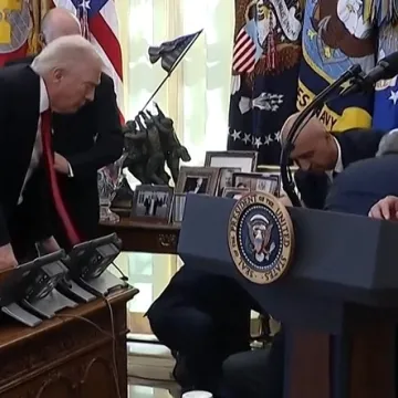 Trumpov potez nije neuobičajen? Evo zašto nije smio taknuti čovjeka koji je pao u nesvijest