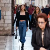 Duge noge i vitka figura: Atraktivna djevojka u Zadru parira svjetskim manekenkama