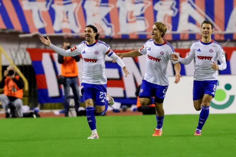 Hajduk golovima Krovinovića i Šege slomio Osijek i odvojio se od Dinama na prvom mjestu ljestvice