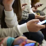 Zabrana mobitela ne samo u školi, nego i doma? Hrvati su svoje rekli, ne znamo kada smo bili toliko složni