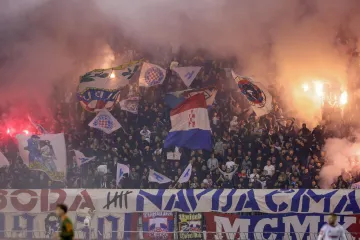 Pogledajte atmosferu 'ludog' Splita: Od ogromne bakljade i koreografije do citiranja Matoša