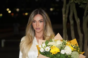 Breskvica pozirala kao 'Viktorijin anđeo': U čipkastom kompletu zaludila pratitelje