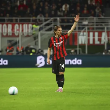 Luka Modrić odigrao svih 90 minuta u utakmici u kojoj su Rosoneri ispustili prednost