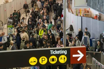 Kaos se nastavlja! Samo jučer, tisuće letova otkazano i odgođeno diljem zemlje