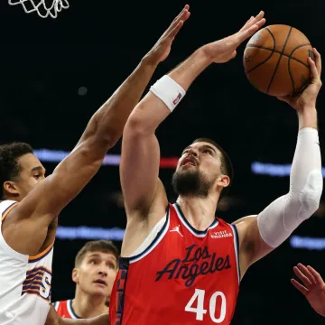 Zubac briljirao s double-double učinkom, ali Clippersi opet pali: Phoenix odnio pobjedu
