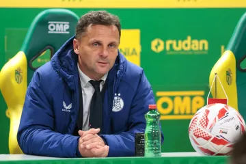 Treneru Dinama opasno se trese stolac: Evo kako je Kovačević odgovorio na pitanje boji li se otkaza