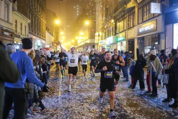 Zagrebački cener ponovno oduševio: Pogledajte spektakularnu atmosferu s noćne utrke