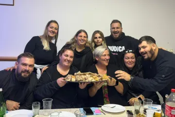 Marija iz 'Života na vagi' ugostila ekipu s janjetinom: Pogledajte tko je sve došao, a tko i zapjevao!