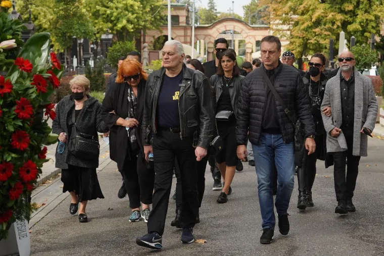 Na dan kad bi Marini Tucaković bio rođendan, njezin grob je zapušten: Evo gdje joj je muž