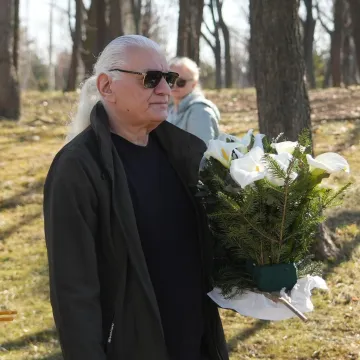 Na dan kad bi Marini Tucaković bio rođendan, njezin grob je zapušten: Evo gdje joj je muž